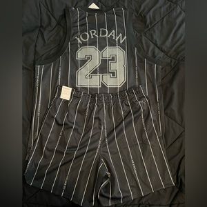 Brand New MEN'S JORDAN ESSENTIALS ALL-OVER PRINT BASKETBALL SET(Jersey & Shorts)